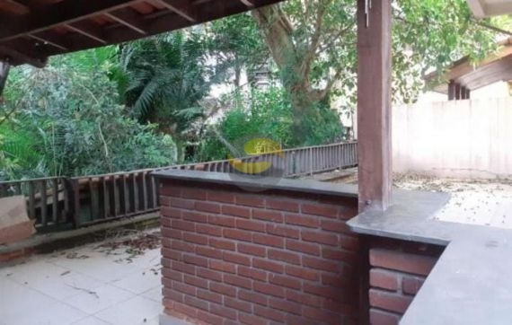 Casa de Condomínio à venda com 3 quartos, 395m² - Foto 4