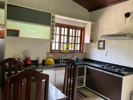 Chácara à venda com 3 quartos, 2800m² - Foto 11