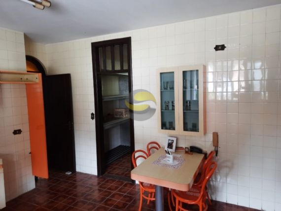Casa de Condomínio para alugar com 3 quartos, 480m² - Foto 13