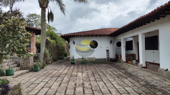 Casa de Condomínio para alugar com 3 quartos, 480m² - Foto 25