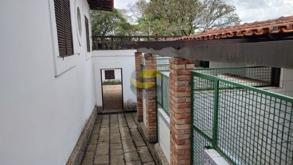 Casa de Condomínio para alugar com 3 quartos, 480m² - Foto 28
