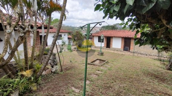 Casa de Condomínio para alugar com 3 quartos, 480m² - Foto 32