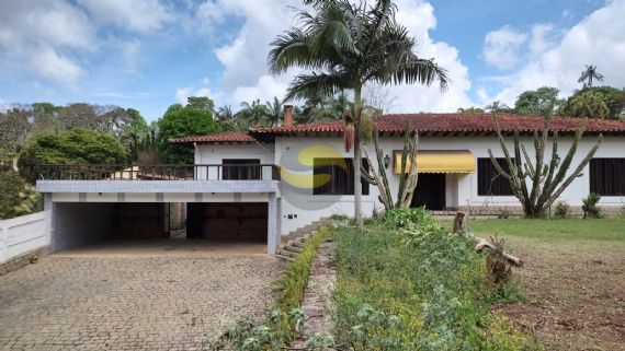 Casa de Condomínio para alugar com 3 quartos, 480m² - Foto 3