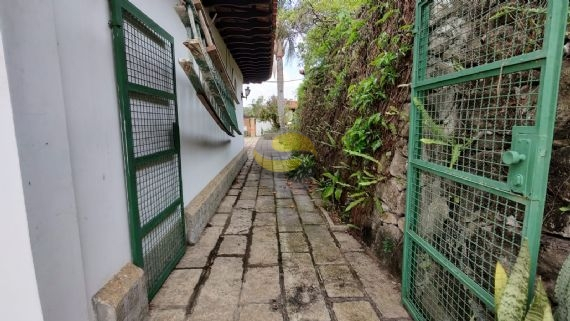 Casa de Condomínio para alugar com 3 quartos, 480m² - Foto 59