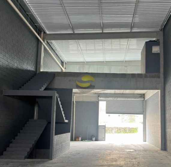 Depósito-Galpão, 490 m² - Foto 1