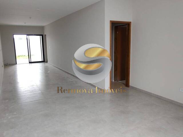 Casa Terrea em Condominio para Venda em Cotia - 4