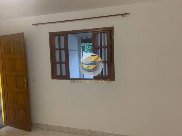Casa Térrea para Venda em Cotia - 3