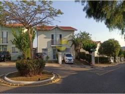 Casa em condomínio para Venda em Cotia - 4