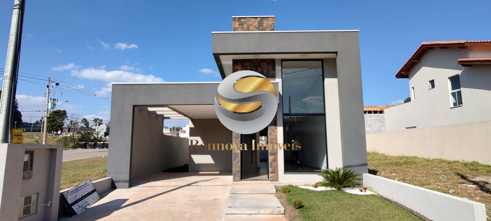 Casa à venda com 3 quartos, 106m² - Foto 1