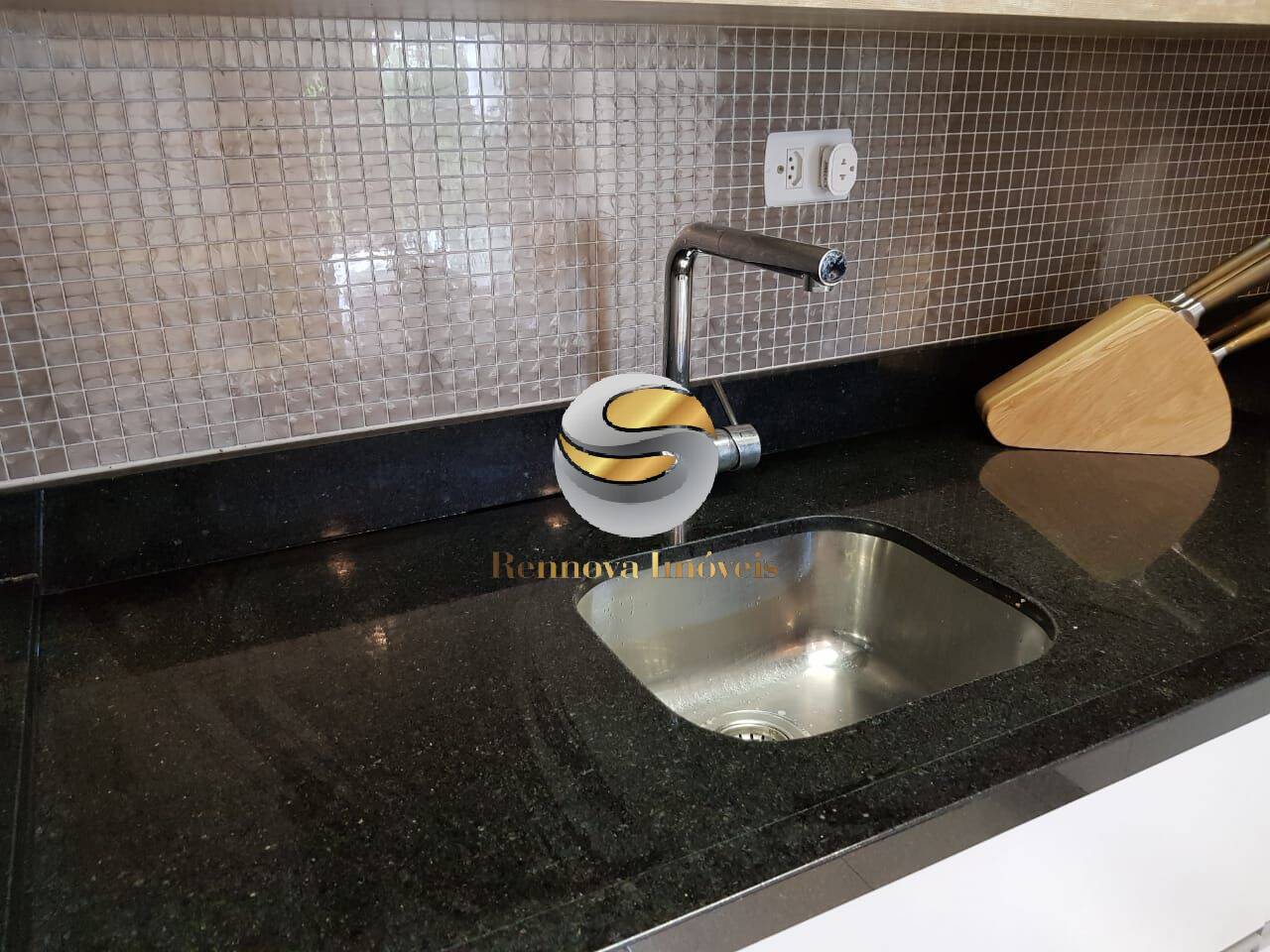 Apartamento à venda com 2 quartos, 70m² - Foto 13