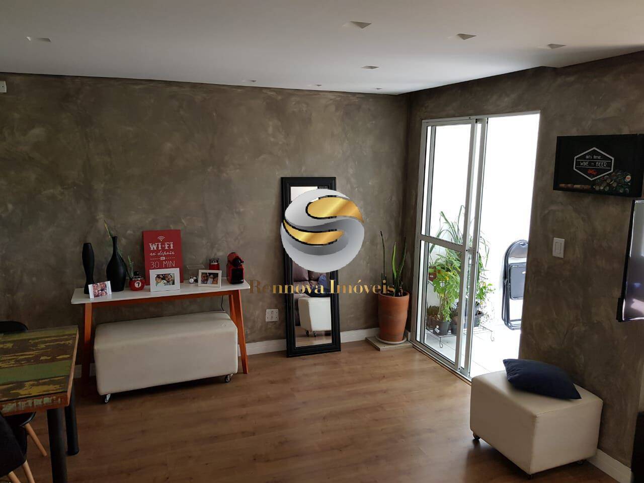 Apartamento à venda com 2 quartos, 70m² - Foto 2