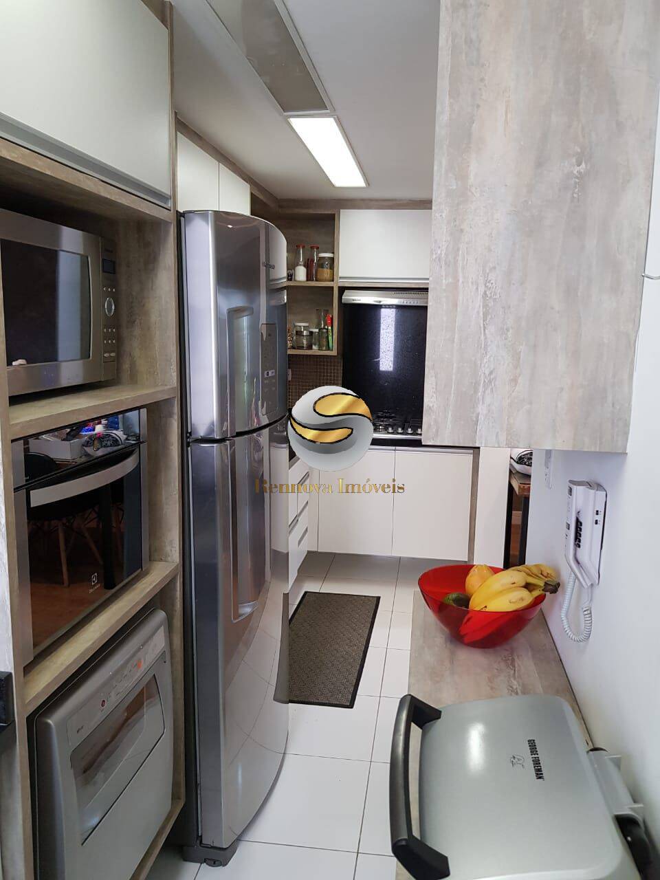 Apartamento à venda com 2 quartos, 70m² - Foto 12