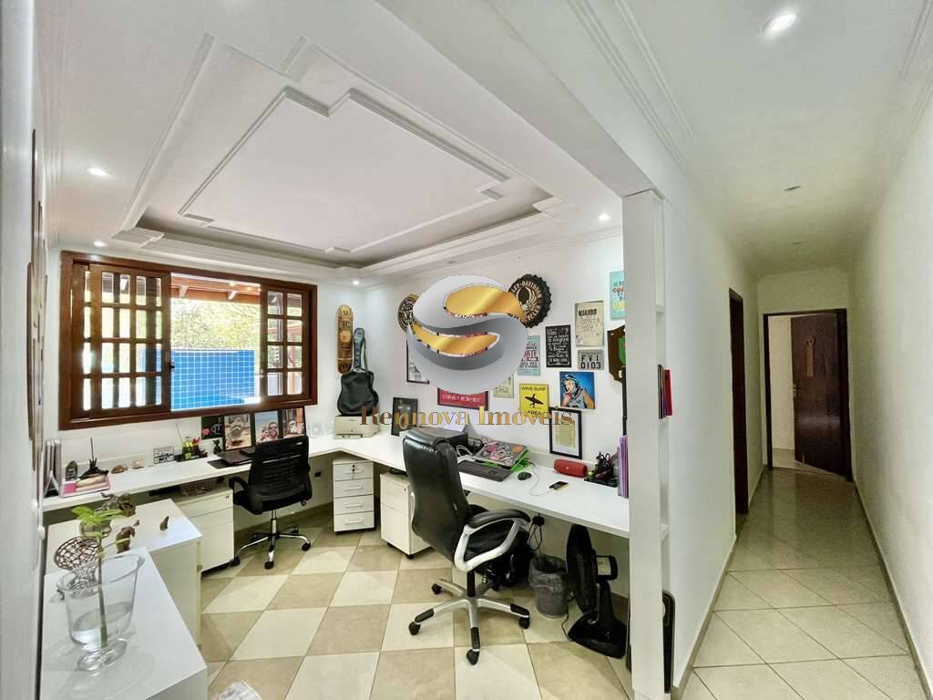 Casa à venda com 3 quartos, 280m² - Foto 8