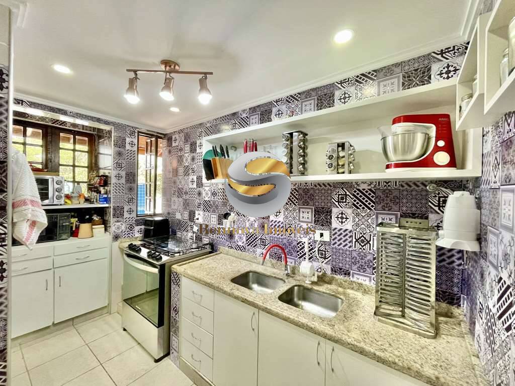 Casa à venda com 3 quartos, 280m² - Foto 14