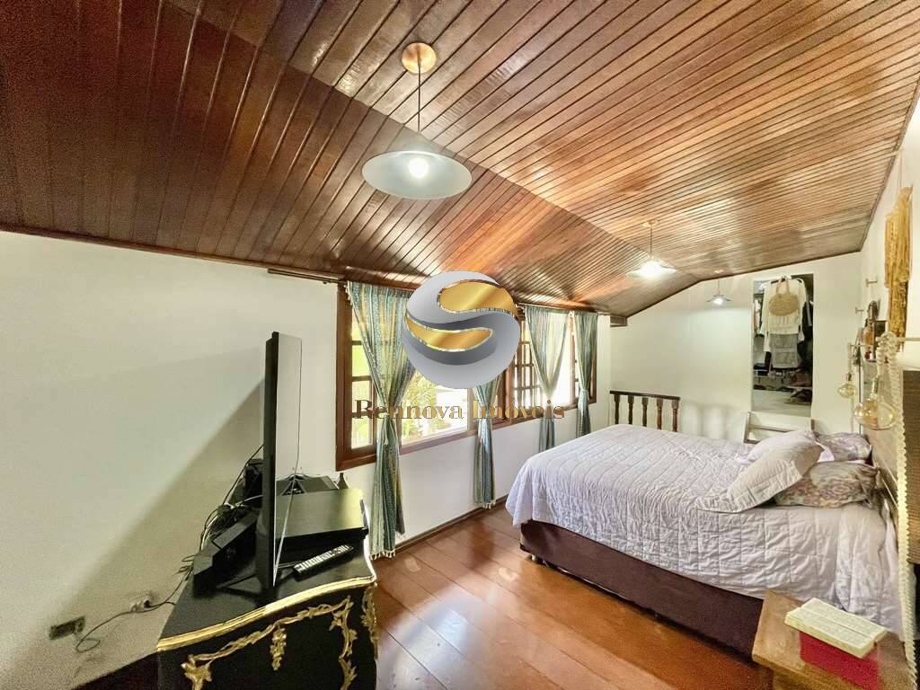 Casa à venda com 3 quartos, 280m² - Foto 20