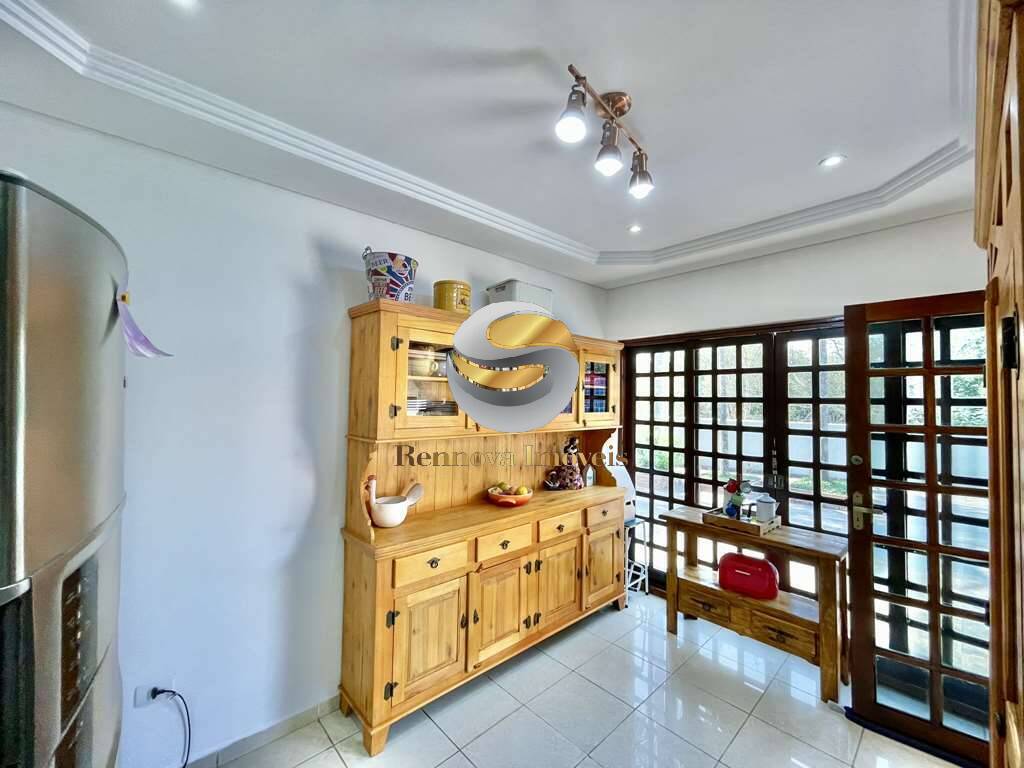 Casa à venda com 3 quartos, 280m² - Foto 16