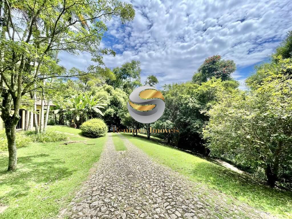 Casa de Condomínio à venda com 3 quartos, 380m² - Foto 4