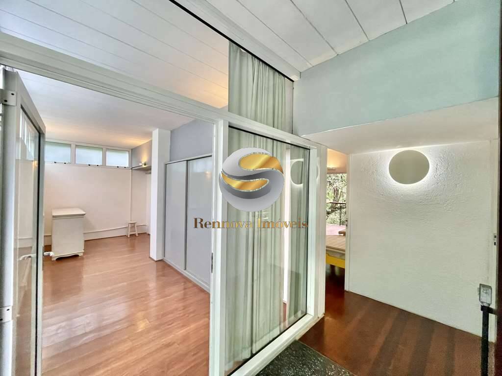 Casa de Condomínio à venda com 3 quartos, 380m² - Foto 31