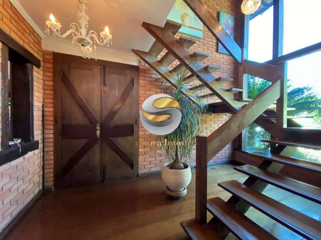 Casa de Condomínio à venda com 3 quartos, 553m² - Foto 7