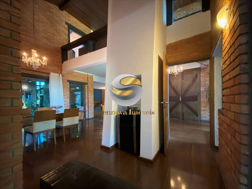 Casa de Condomínio à venda com 3 quartos, 553m² - Foto 18