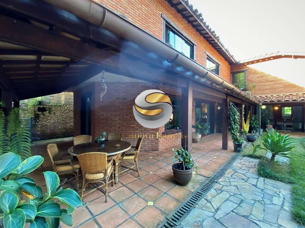 Casa de Condomínio à venda com 3 quartos, 553m² - Foto 23
