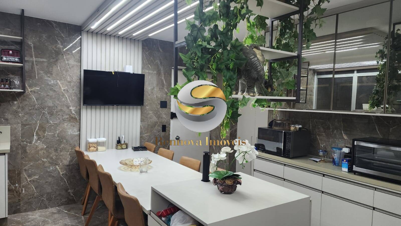 Apartamento, 4 quartos, 245 m² - Foto 1