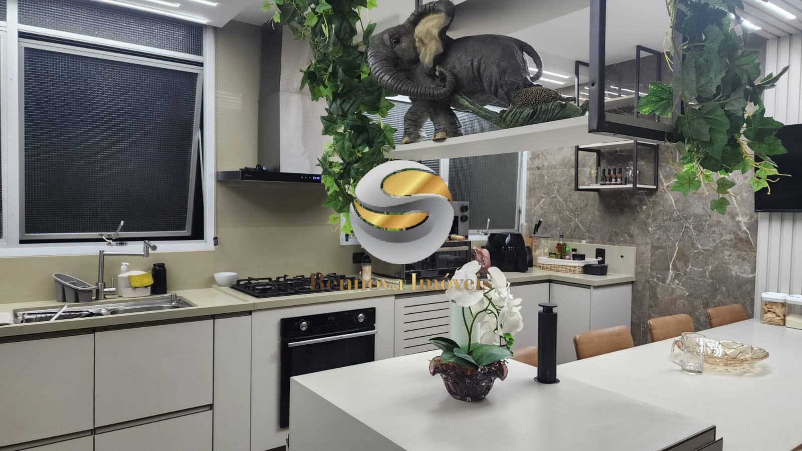 Apartamento, 4 quartos, 245 m² - Foto 2