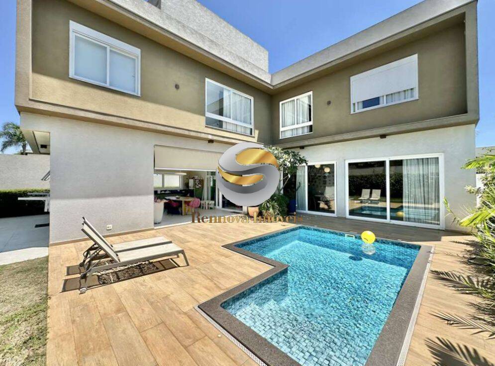 Casa de Condomínio à venda com 4 quartos, 345m² - Foto 3
