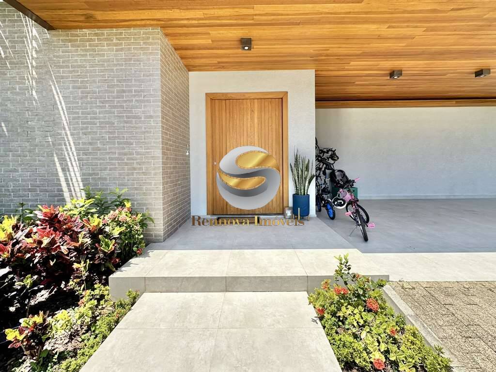 Casa de Condomínio à venda com 4 quartos, 345m² - Foto 2