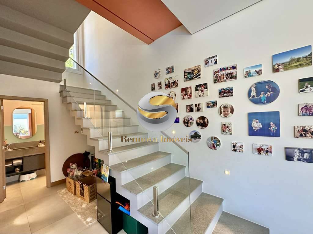Casa de Condomínio à venda com 4 quartos, 345m² - Foto 17