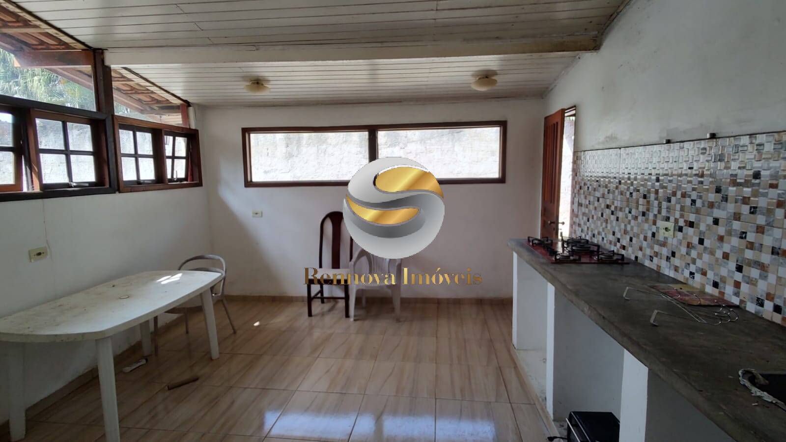 Casa, 2 quartos, 180 m² - Foto 2