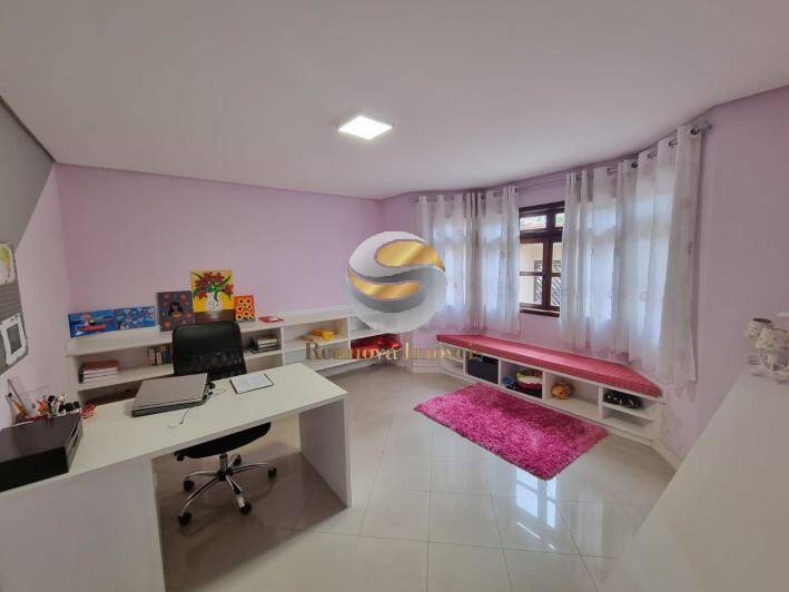 Casa, 3 quartos, 289 m² - Foto 13