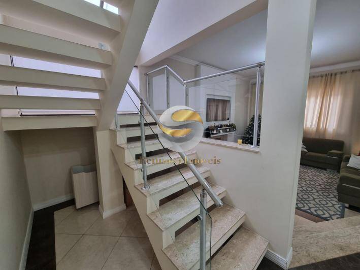 Casa, 3 quartos, 289 m² - Foto 4