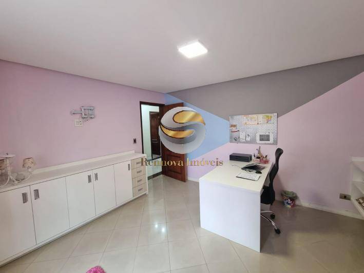 Casa, 3 quartos, 289 m² - Foto 14