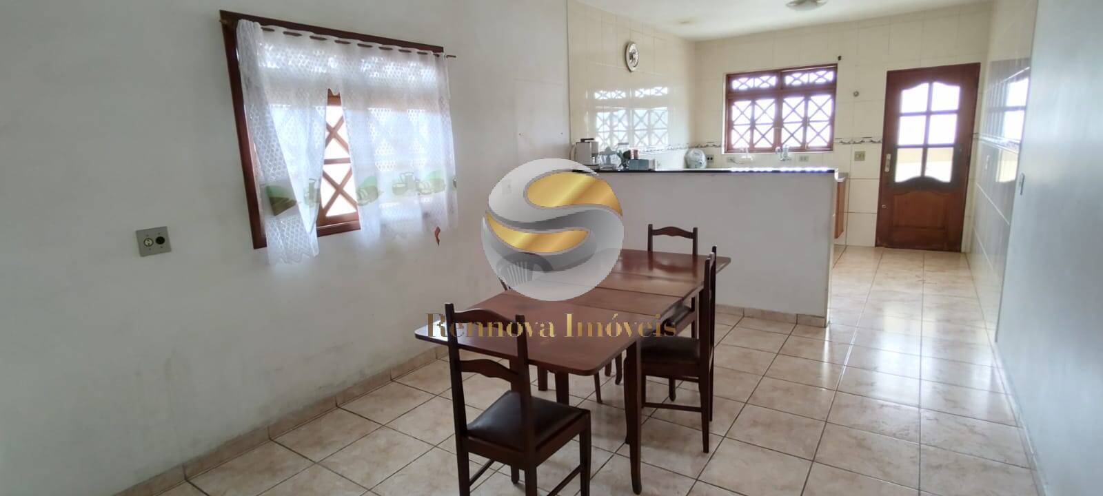 Casa, 3 quartos, 174 m² - Foto 2