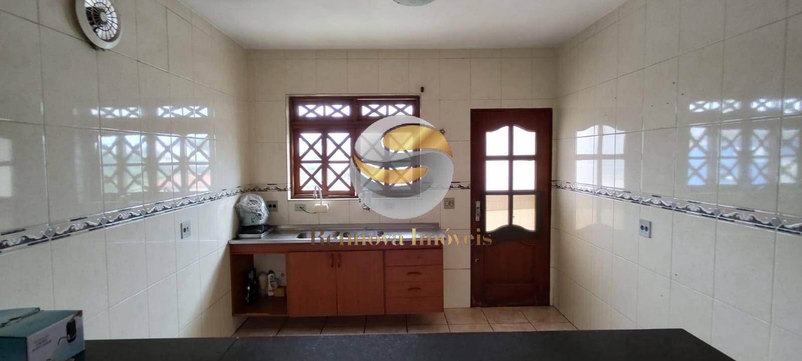 Casa, 3 quartos, 174 m² - Foto 4