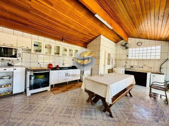 Casa à venda com 3 quartos, 500m² - Foto 11