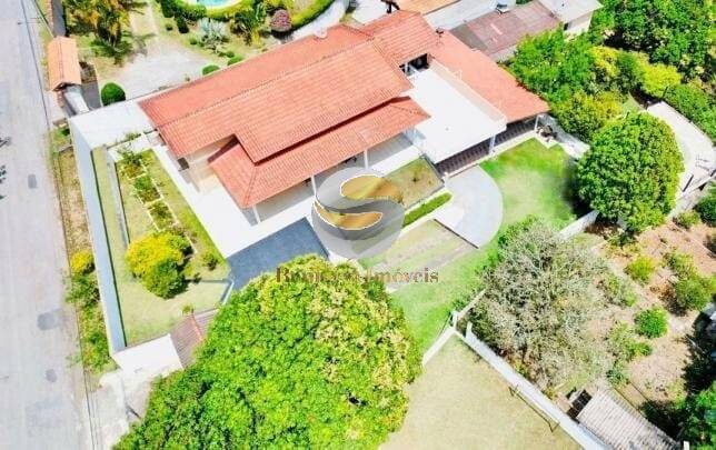 Casa à venda com 3 quartos, 500m² - Foto 2
