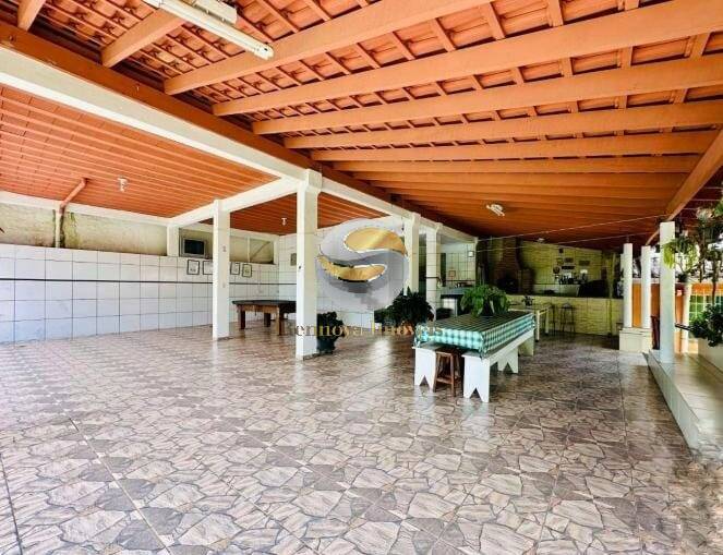Casa à venda com 3 quartos, 500m² - Foto 8