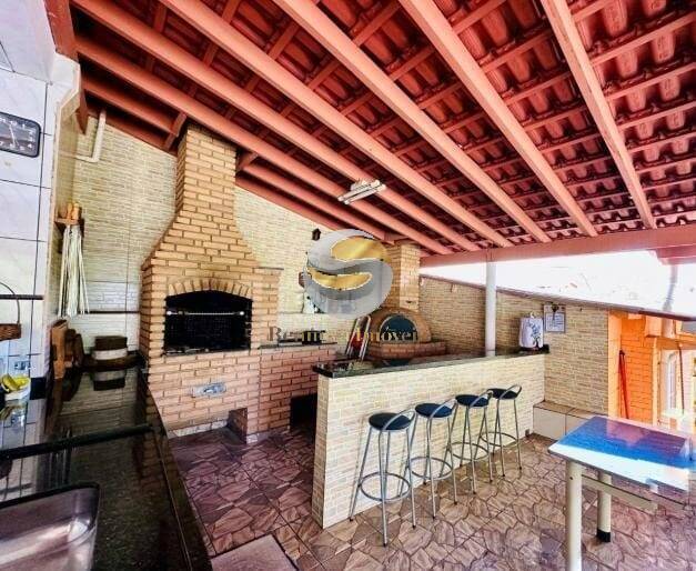 Casa à venda com 3 quartos, 500m² - Foto 9