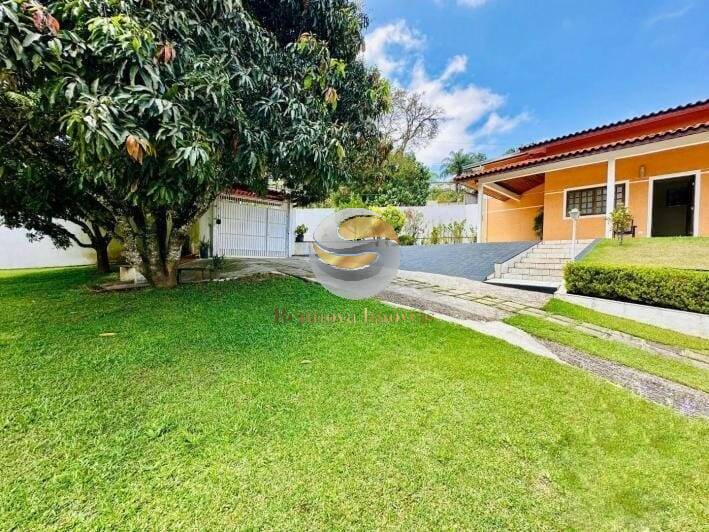 Casa à venda com 3 quartos, 500m² - Foto 6