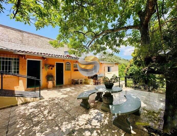 Casa à venda com 3 quartos, 500m² - Foto 7