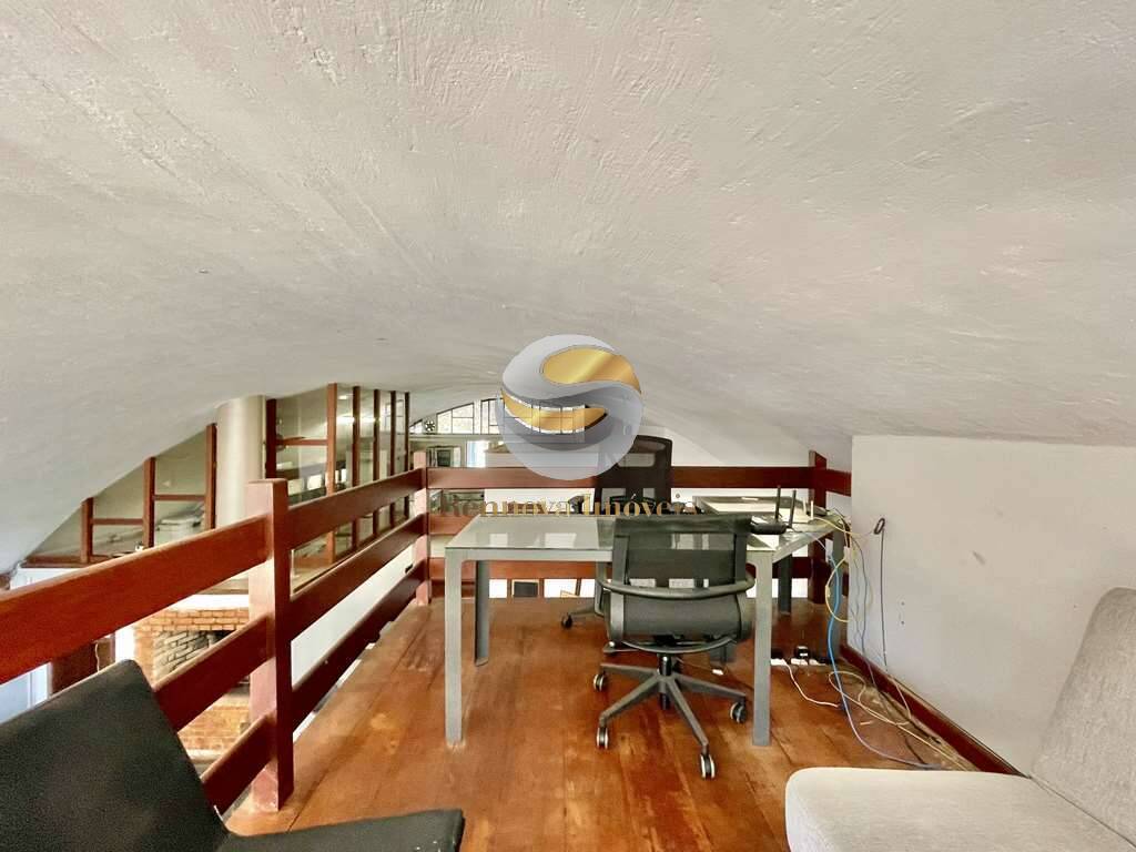 Casa, 4 quartos, 253 m² - Foto 30