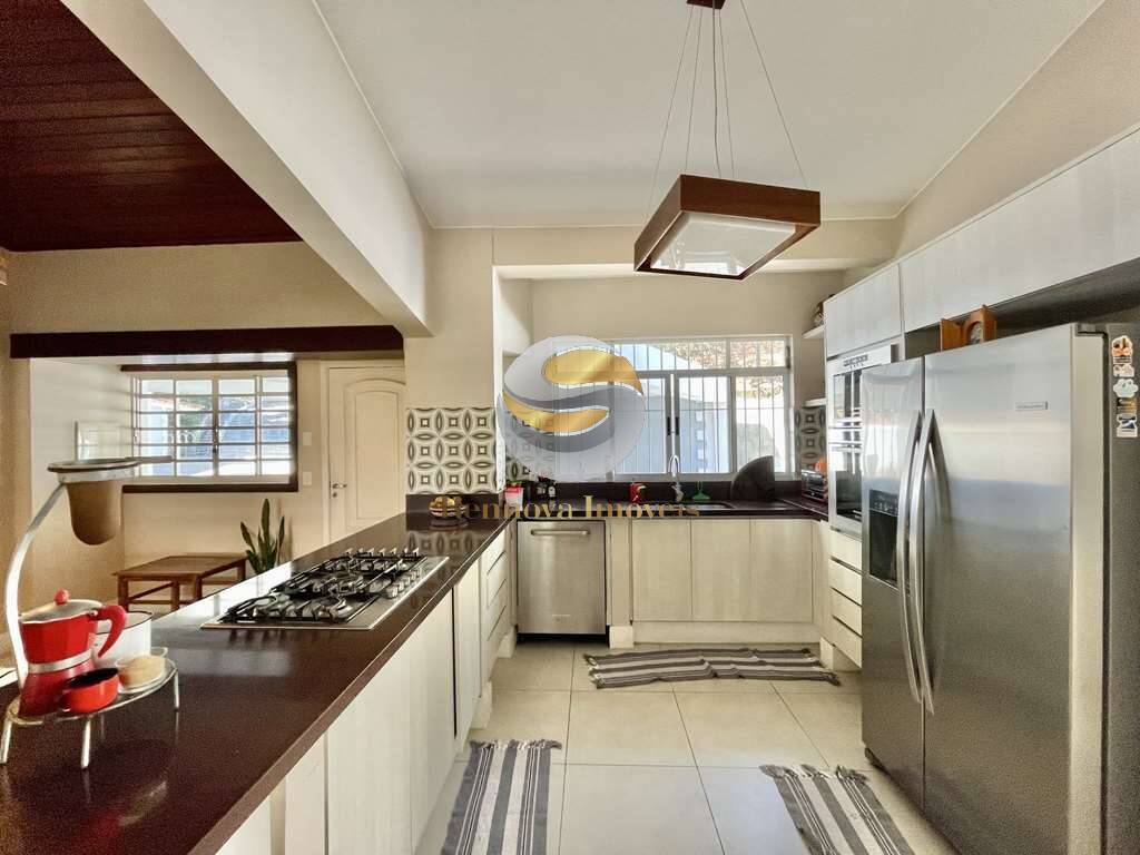 Casa de Condomínio à venda com 3 quartos, 600m² - Foto 16