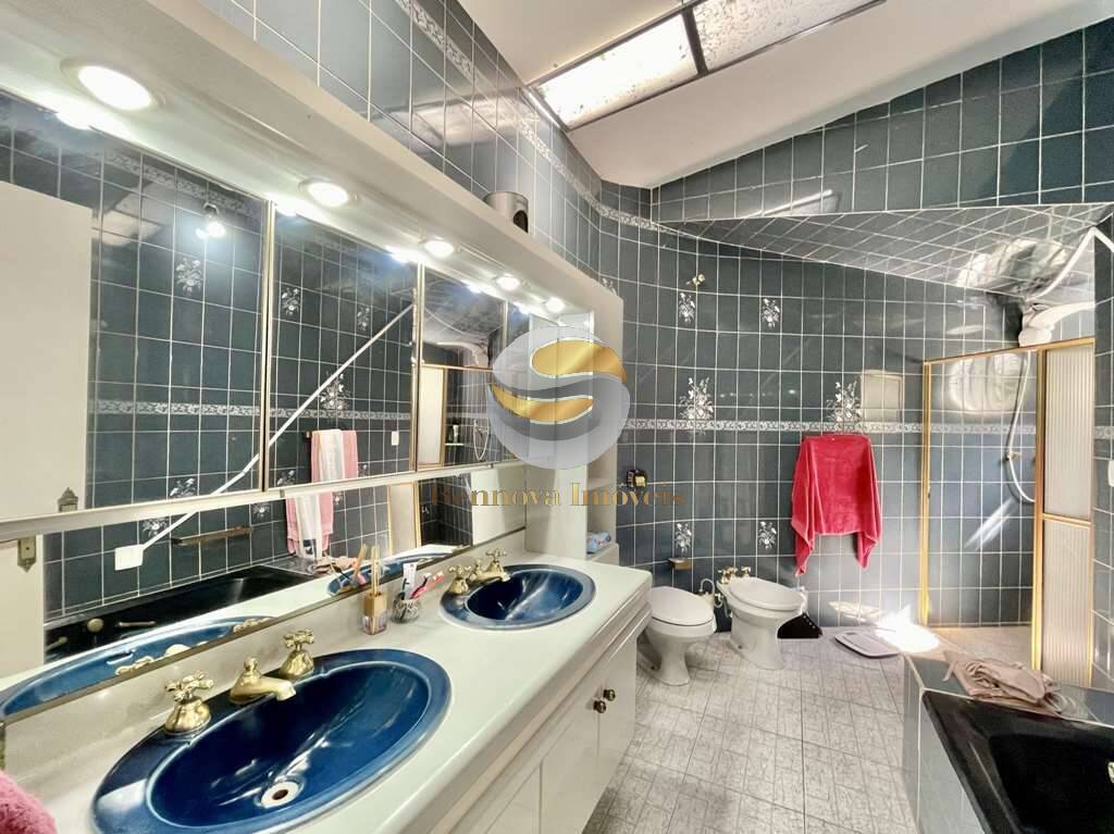 Casa de Condomínio à venda com 3 quartos, 600m² - Foto 26