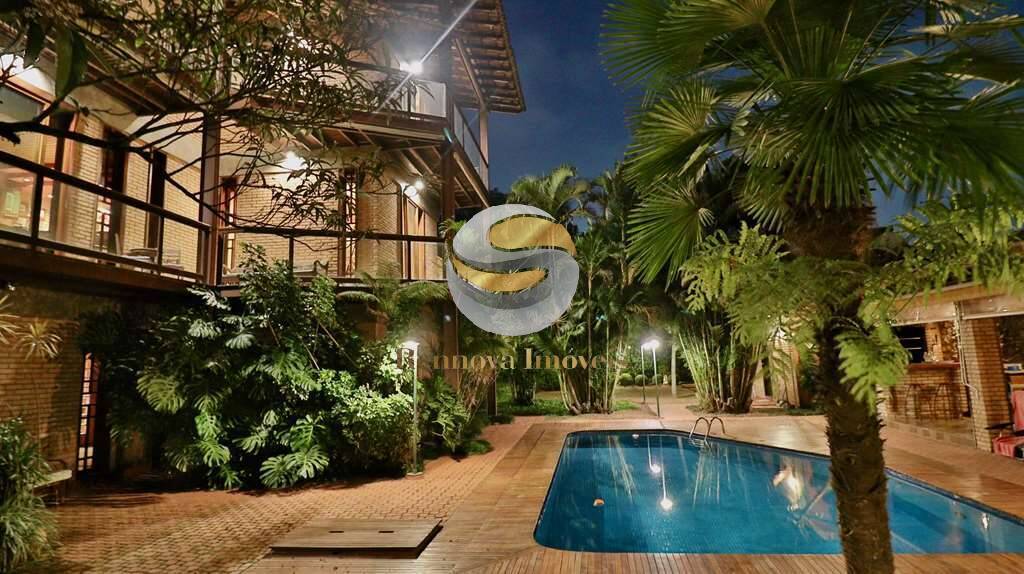 Casa de Condomínio à venda com 7 quartos, 628m² - Foto 2