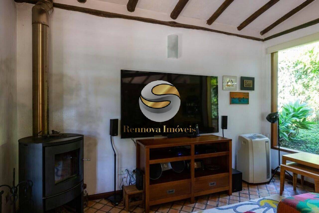 Casa de Condomínio à venda e aluguel com 3 quartos, 450m² - Foto 34