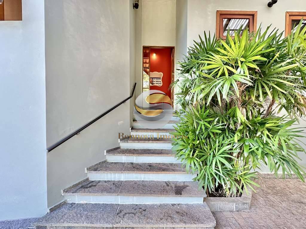 Casa à venda com 4 quartos, 359m² - Foto 10