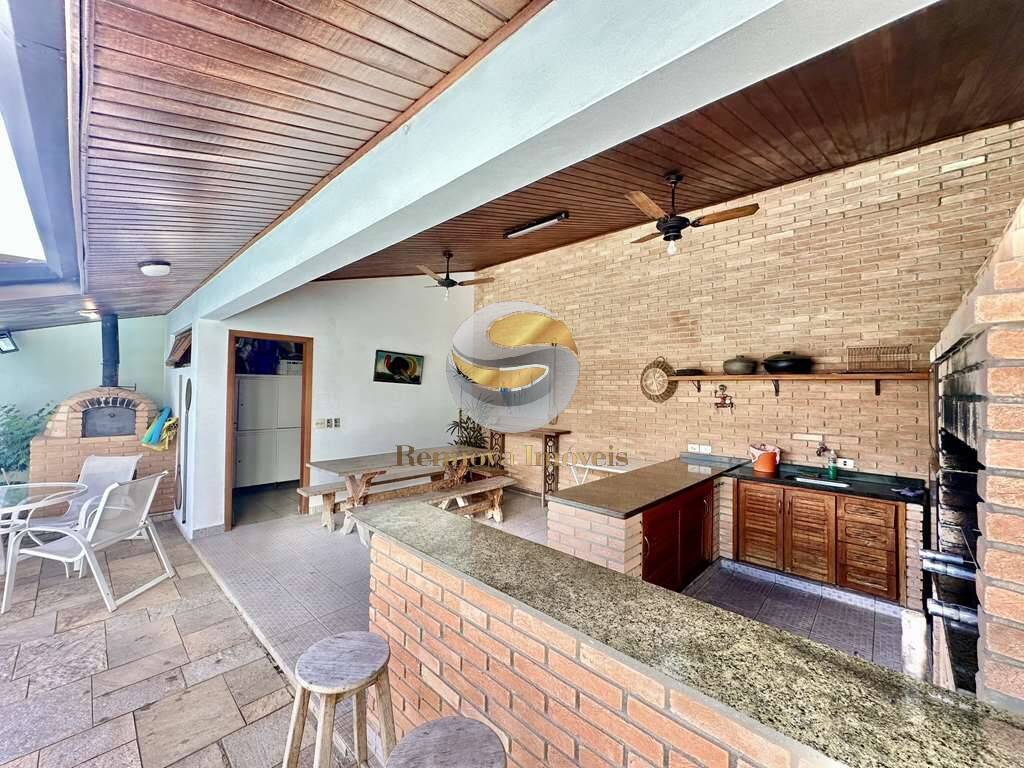 Casa à venda com 4 quartos, 359m² - Foto 30