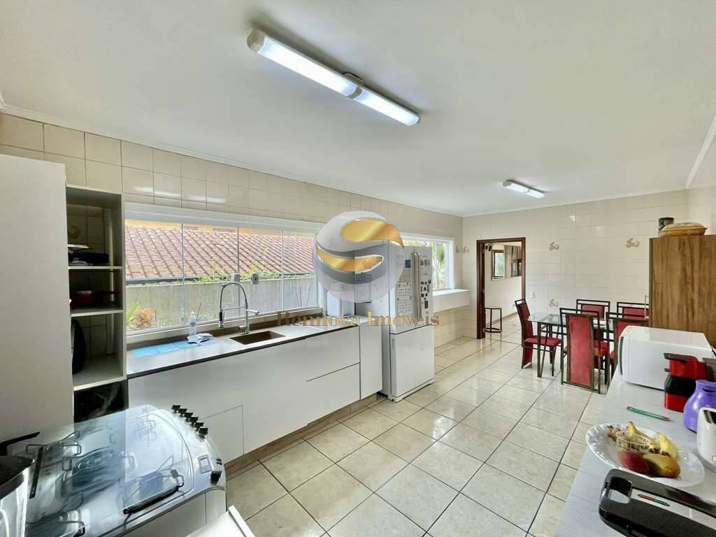 Casa de Condomínio à venda com 4 quartos, 320m² - Foto 10